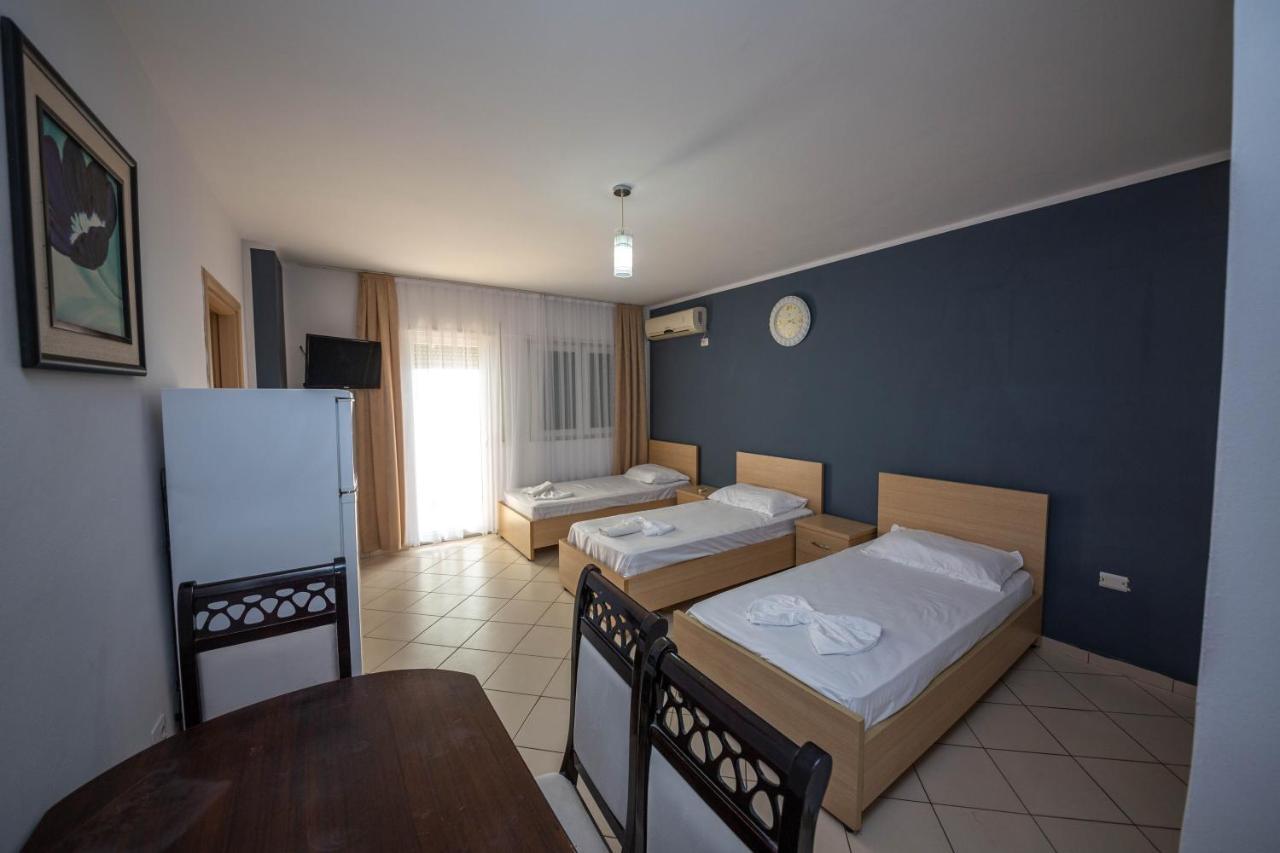 Hotel Vera Kryemedhej ภายนอก รูปภาพ